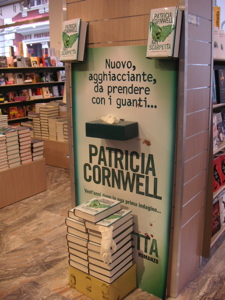 Pila di libri di Patricia Cornwell