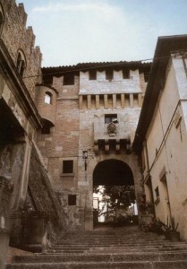 Serravalle: l'ingresso al Castello