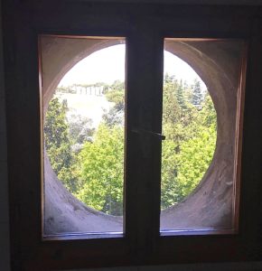 Dozza: finestra Hobbit