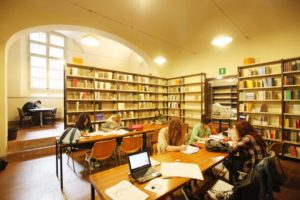 Università Bologna: biblioteca del Lilec