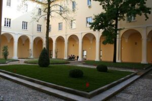 Parma: chiostro D'Azeglio